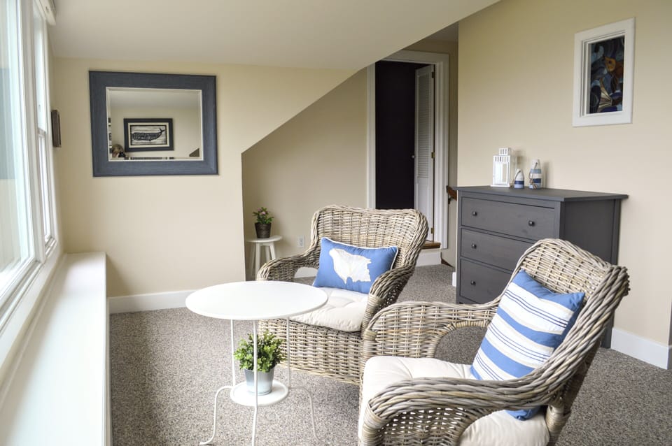 sitting area in primary bedroom - sitting area in primary bedroom