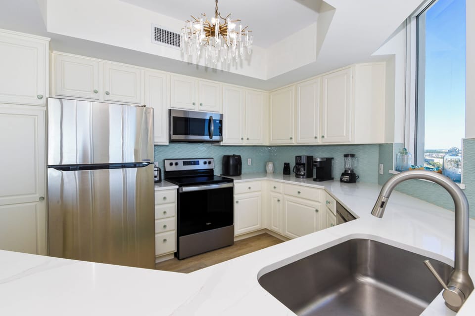 Silver Beach Towers East 1601 - Fully Equipped Kitchen