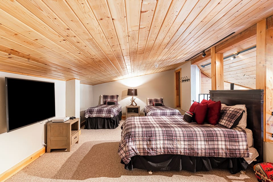 Unit A - Perfect for the younger set