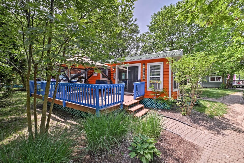 Villa Exterior | Free WiFi | Resort Amenities | Lake Erie Access