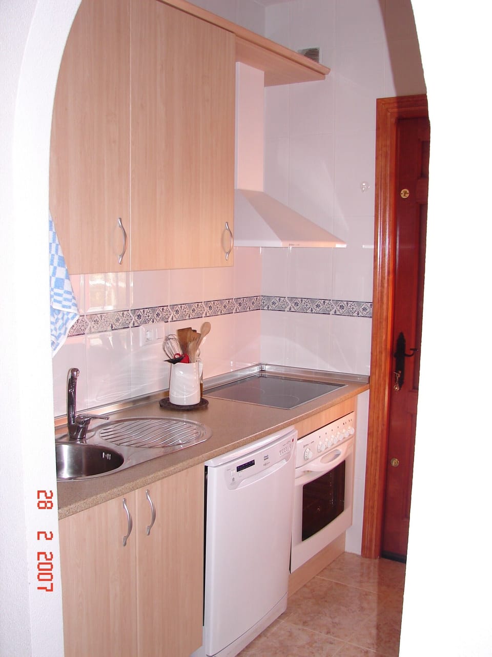 Fully equipped kitchen with dishwasher, oven, washing machine.
Everything is there.