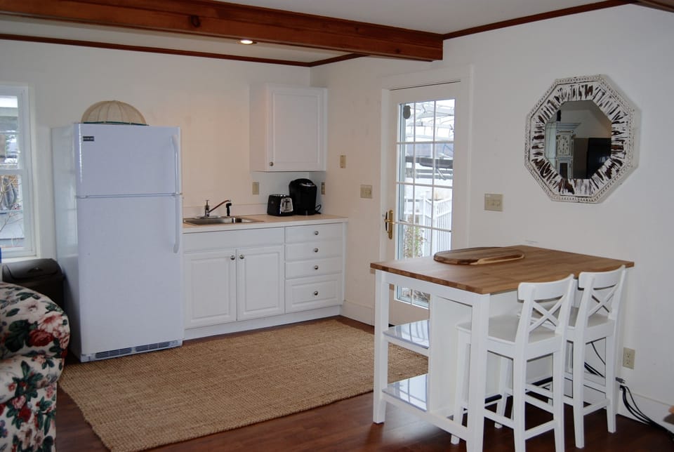 Pool House Kitchenette