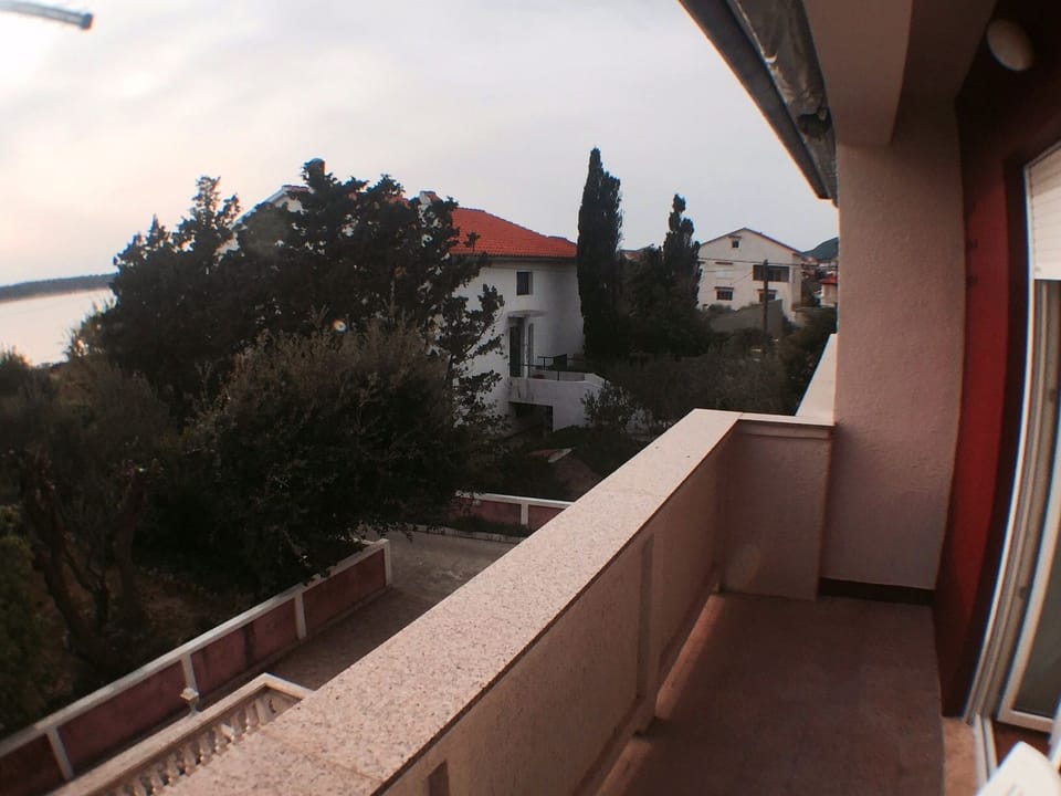 Balcony 2