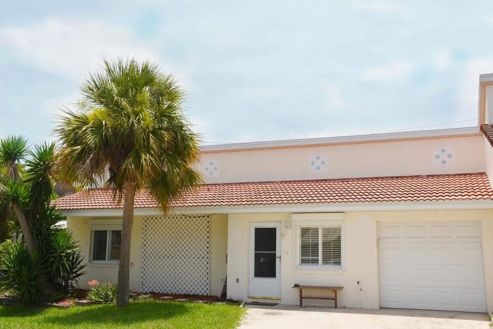 Amazing Cape Canaveral Townhome