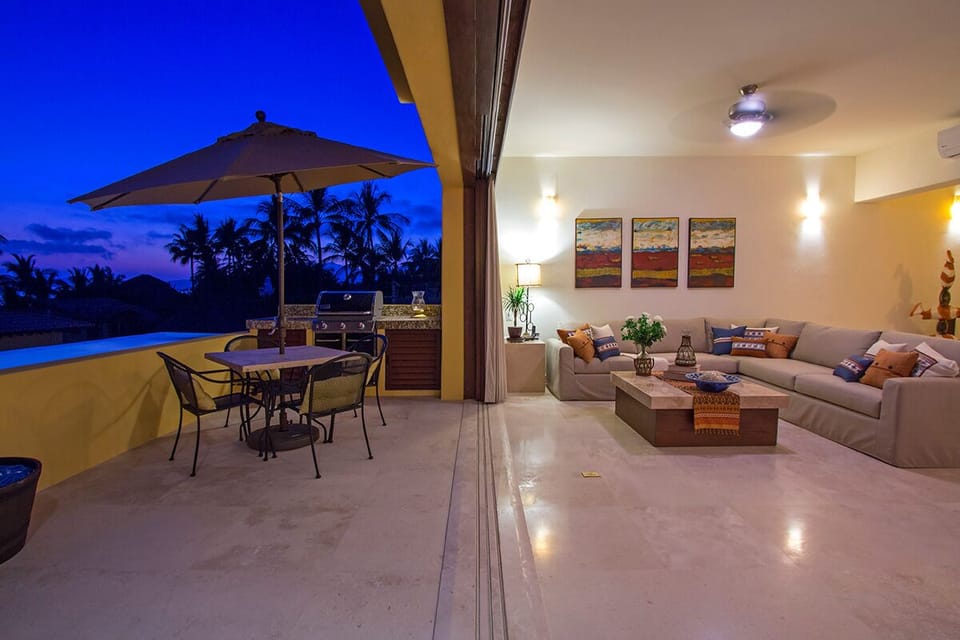 Terrace integrated tot he living