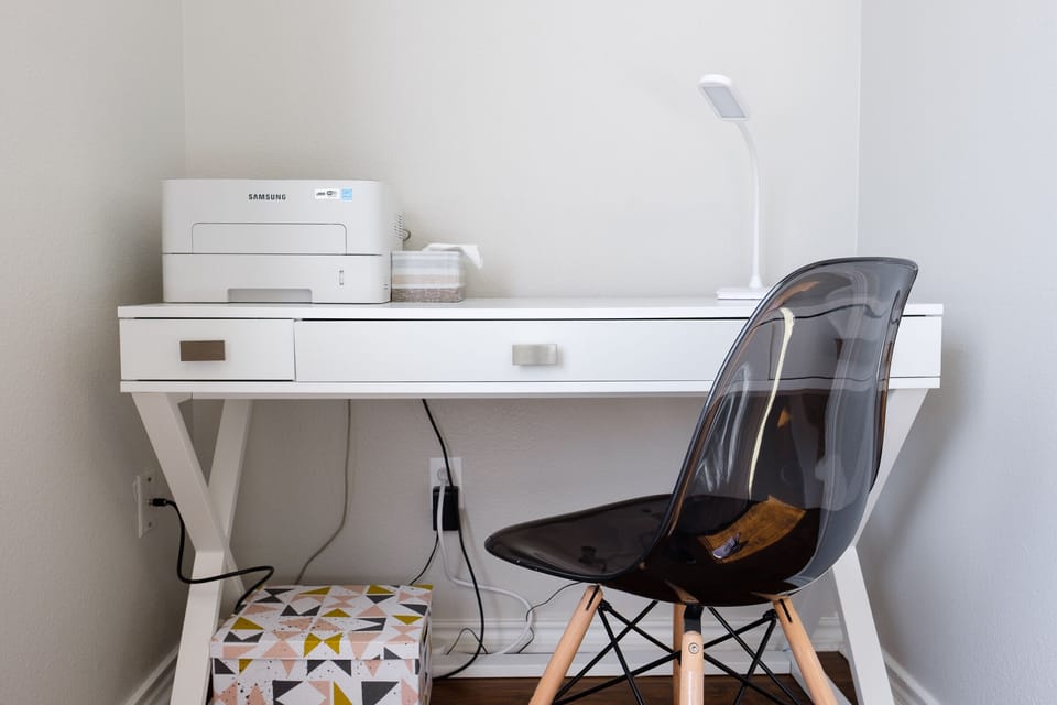 Guest Room1- writing desk
