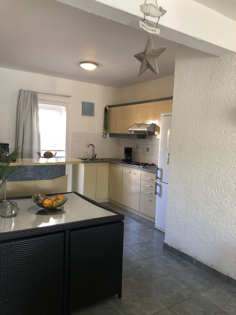 Kitchen/ dining room.