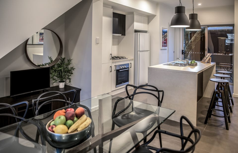 "The place is spotless and all equipment & utensils are great quality" Henro