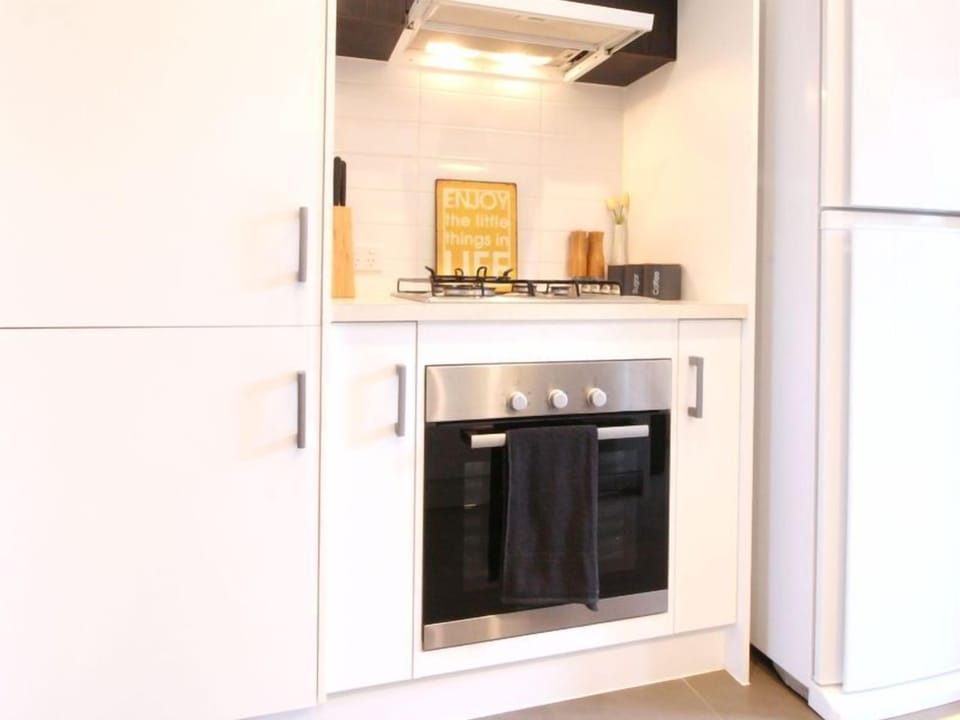 Smeg oven and cooktop to bake up a feast...