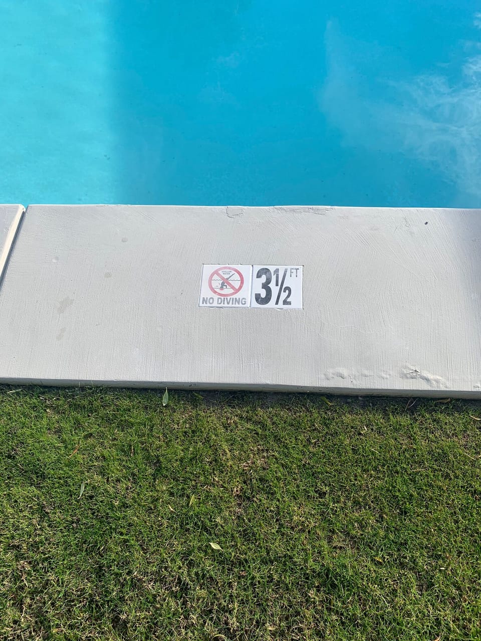 Pool depth 