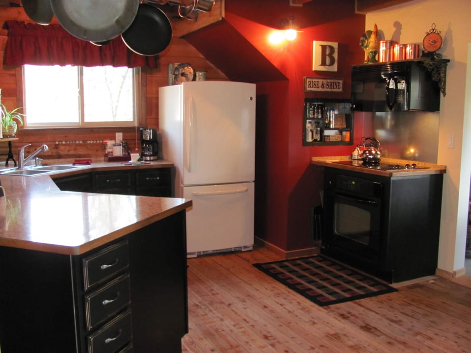 Well-equipped Kitchen