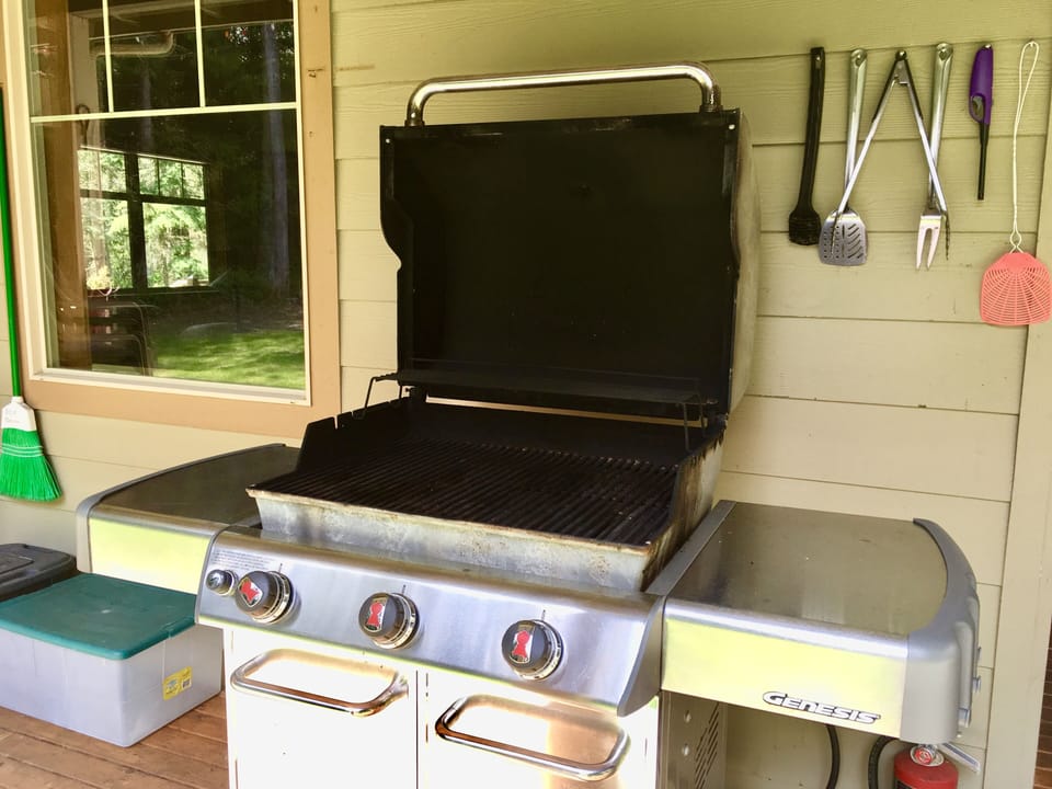 Every amenity you can think of provided, including large outdoor BBQ grill