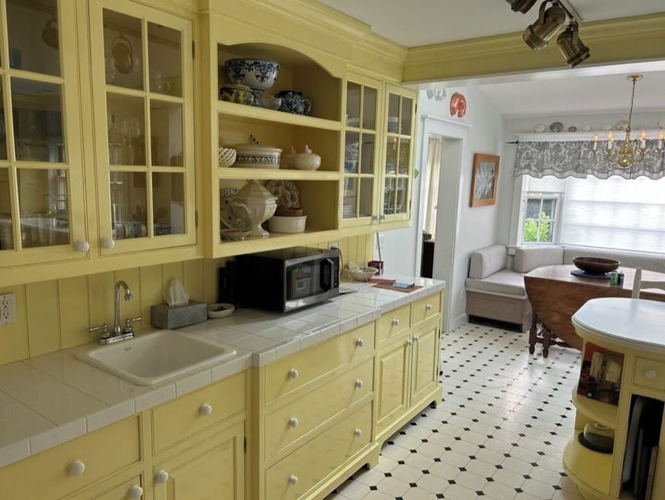 Kitchen 2