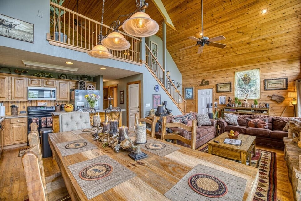 Dining Table for 10 guests