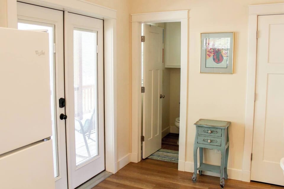 f8d33694-cc54-4bd9-bed5-9703083e9cd4