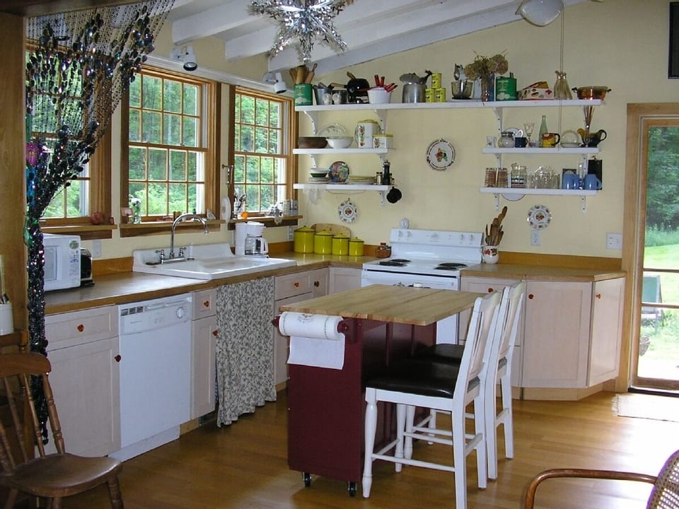 Cheerful Kitchen