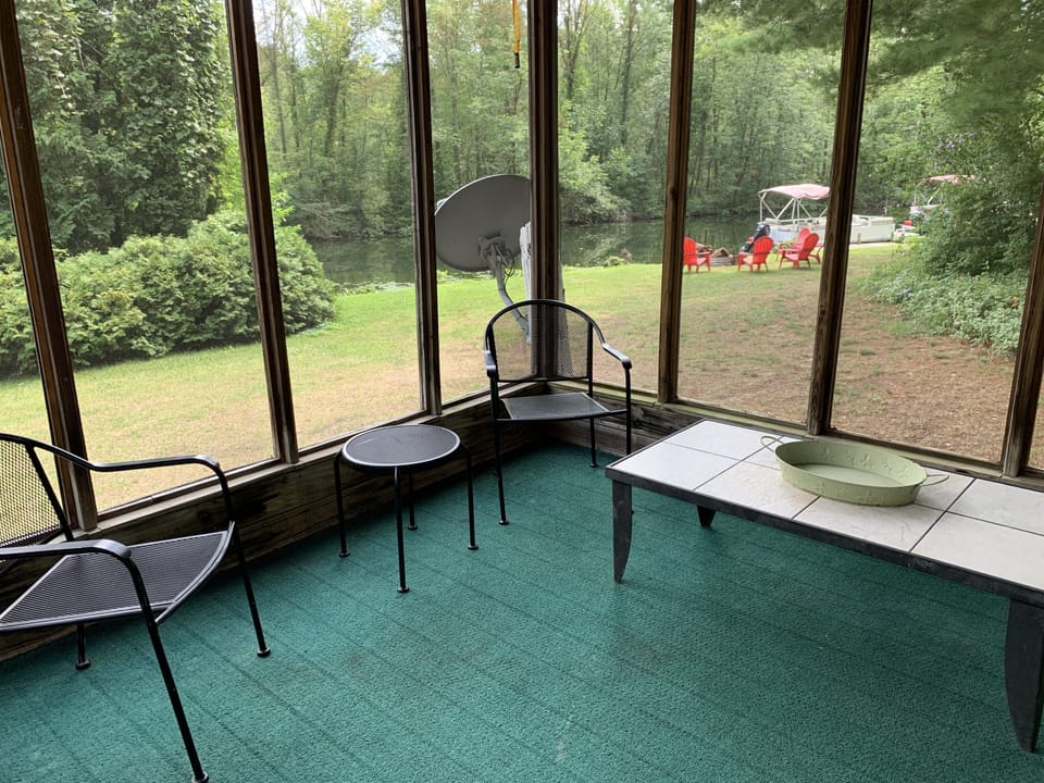 Screened in porch