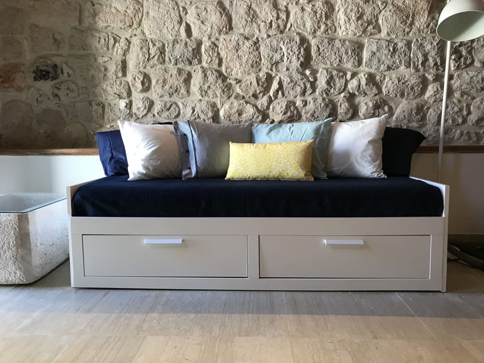 The 2nd Day Bed