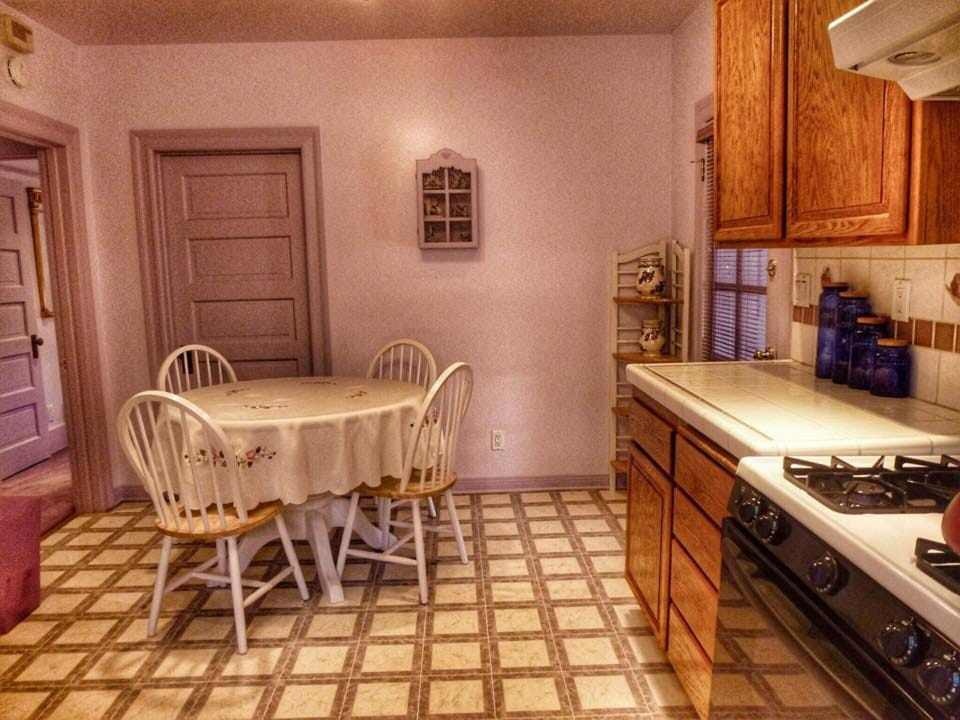 Breakfast table in the kitchen!
