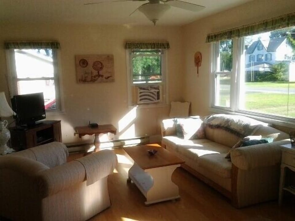 Living Room; lots of natural light - nice space for relaxing!