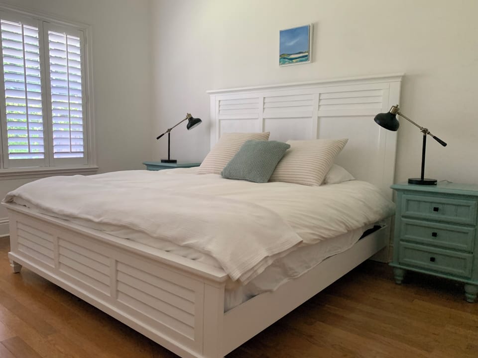 Bedroom 3  - king bed
