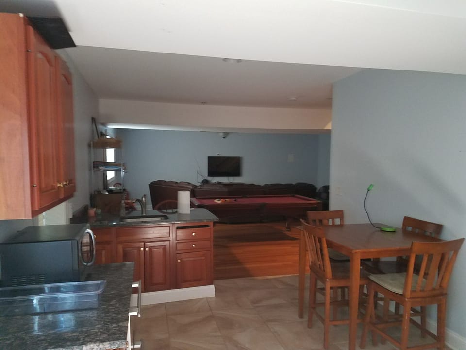 lower level rec rm