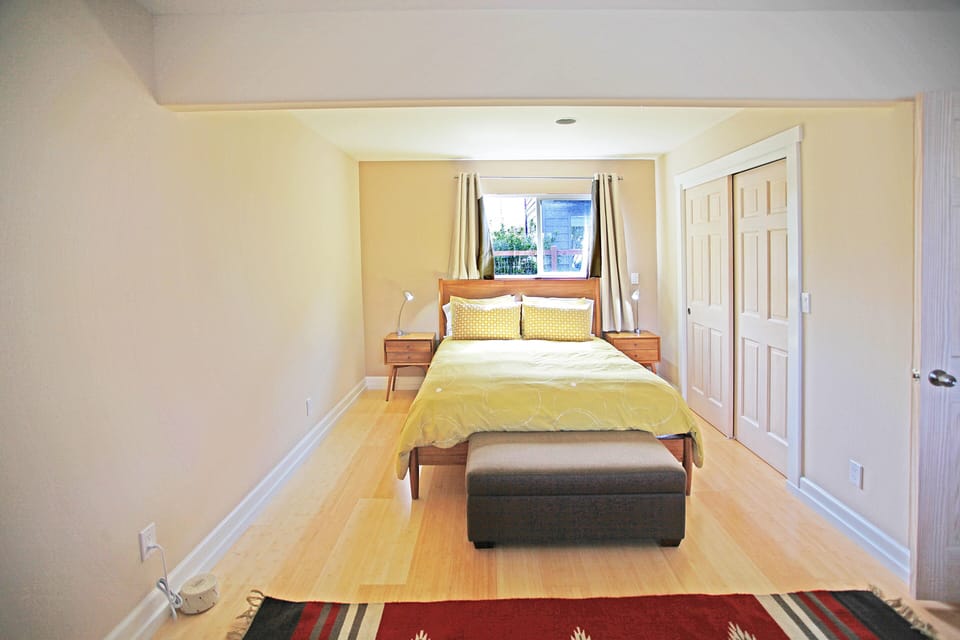The third adult bedroom with a queen bed.