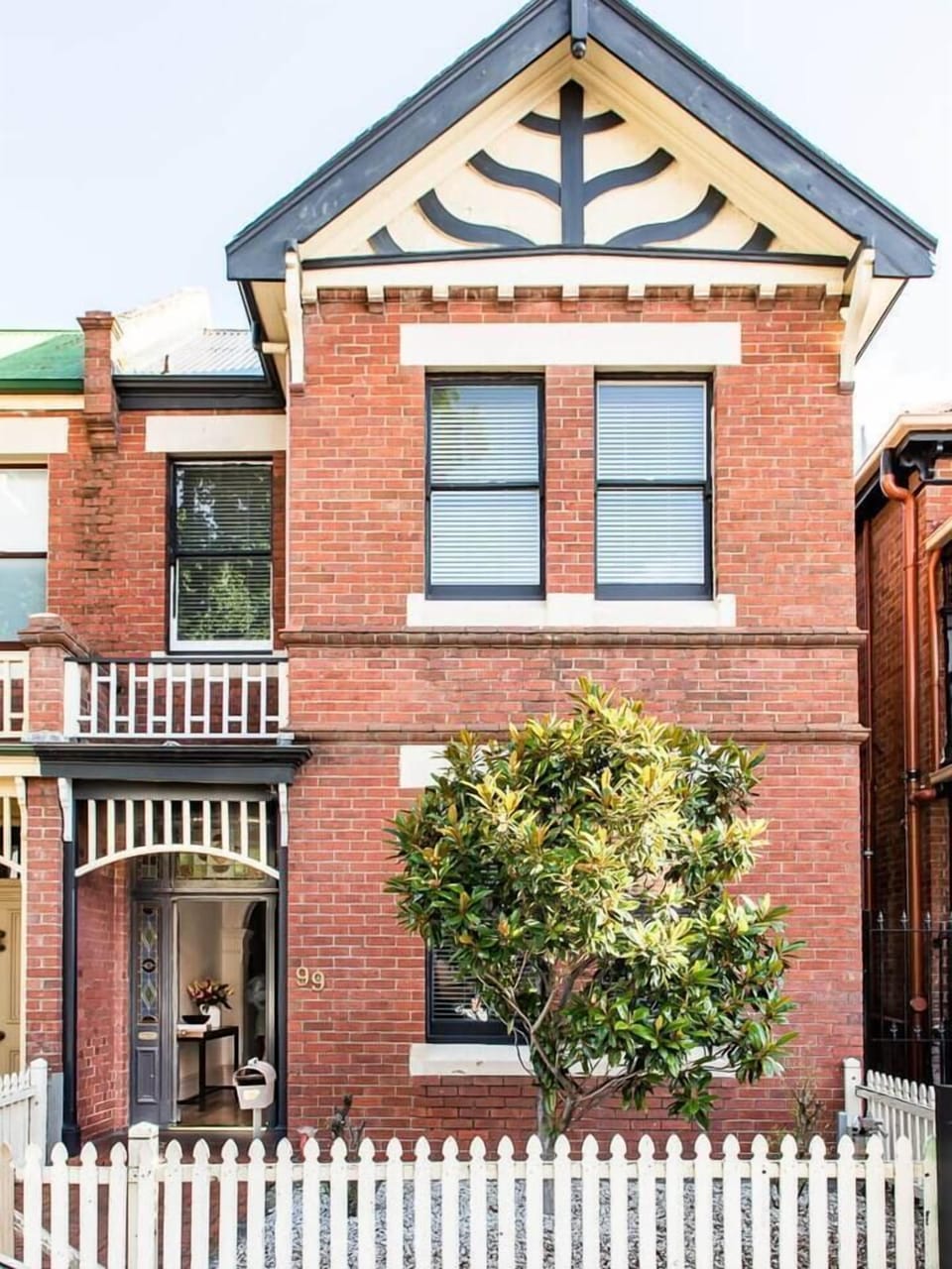 The classic brick-clad facade of Victoria’s Terrace invites you to step inside and experience its blend of old-world charm and modern conveniences. 