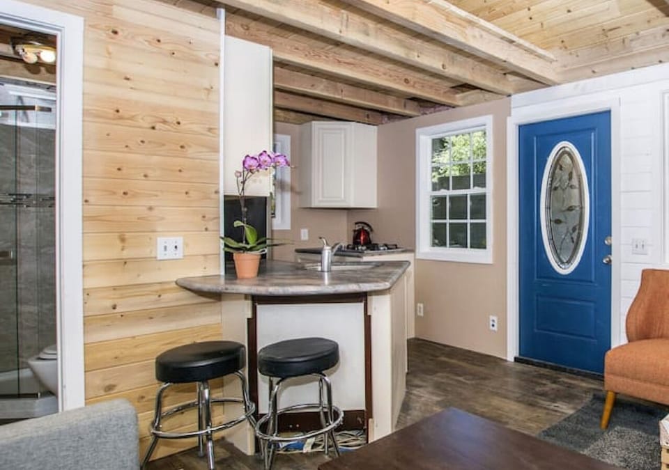 Another view of the kitchen