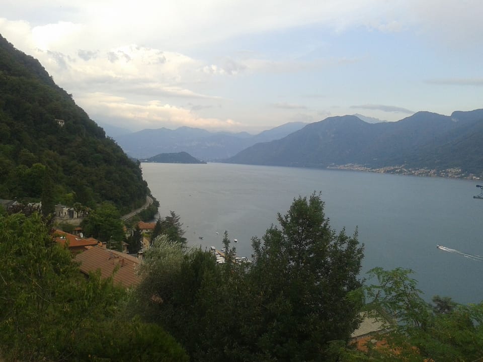 VACATION HOME LE VIOLETTE Apartment in Como