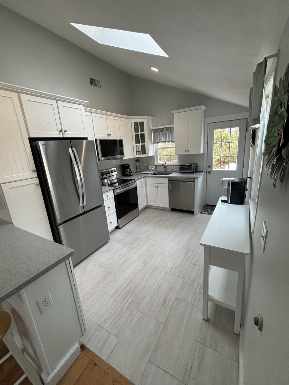 Newly Updated Kitchen, 4/5 BR, 2 BA Home
