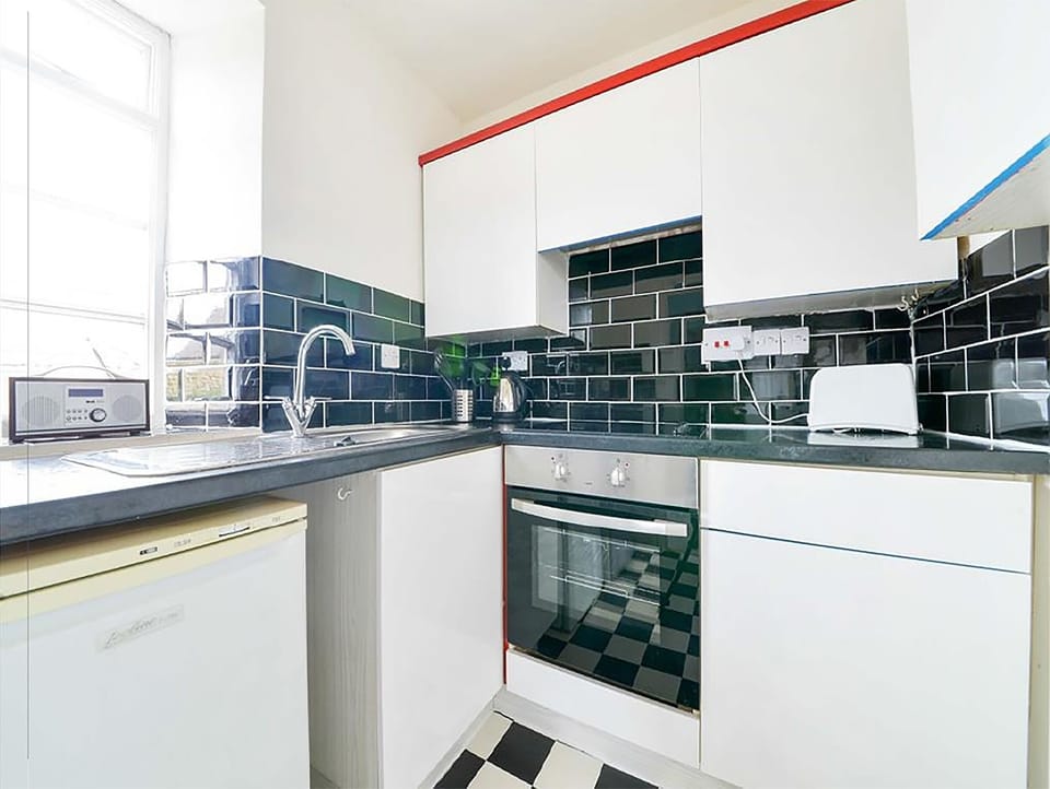 Well equipped Kitchen