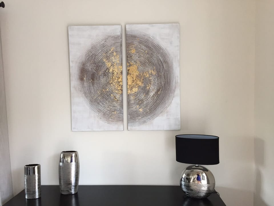 Decor in dining area.