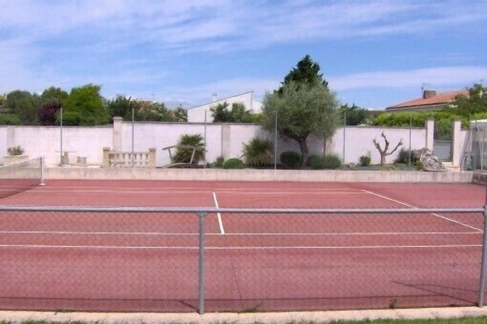 Sport court