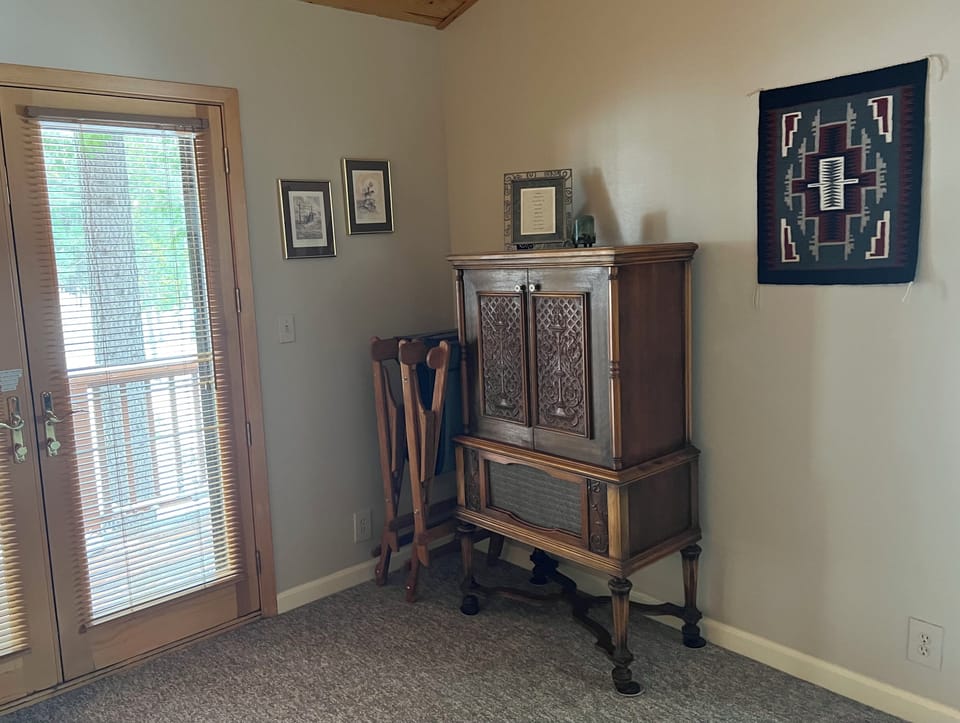 Lg Master Bedroom 