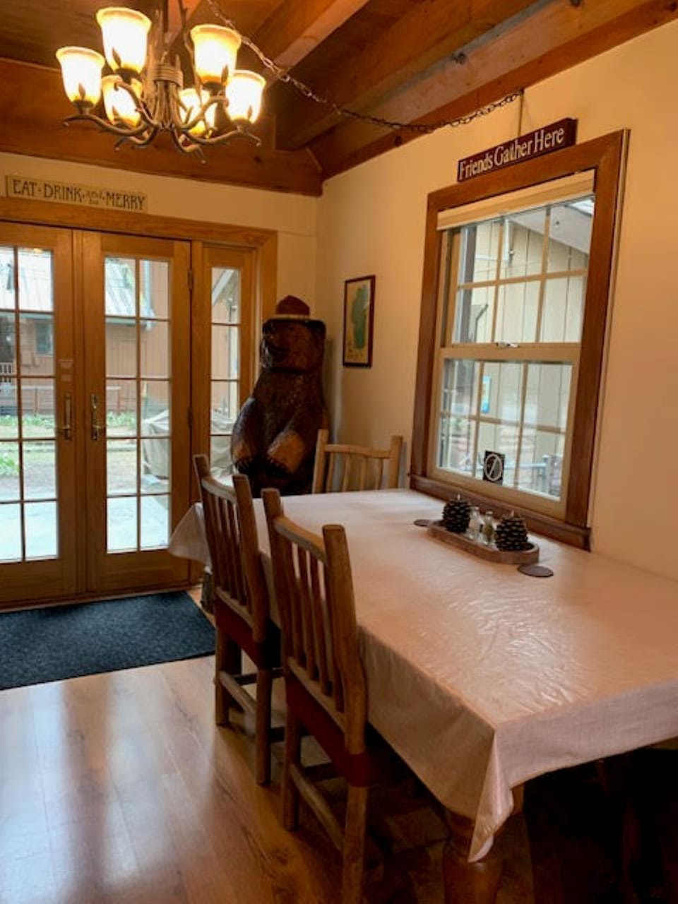 Dining Table with Bench - Seats 6/7
