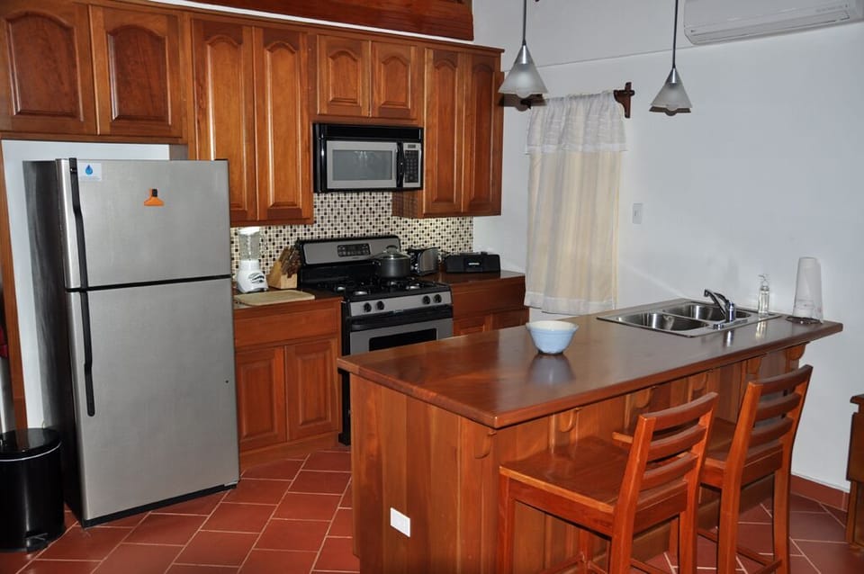 Kitchen and Bar