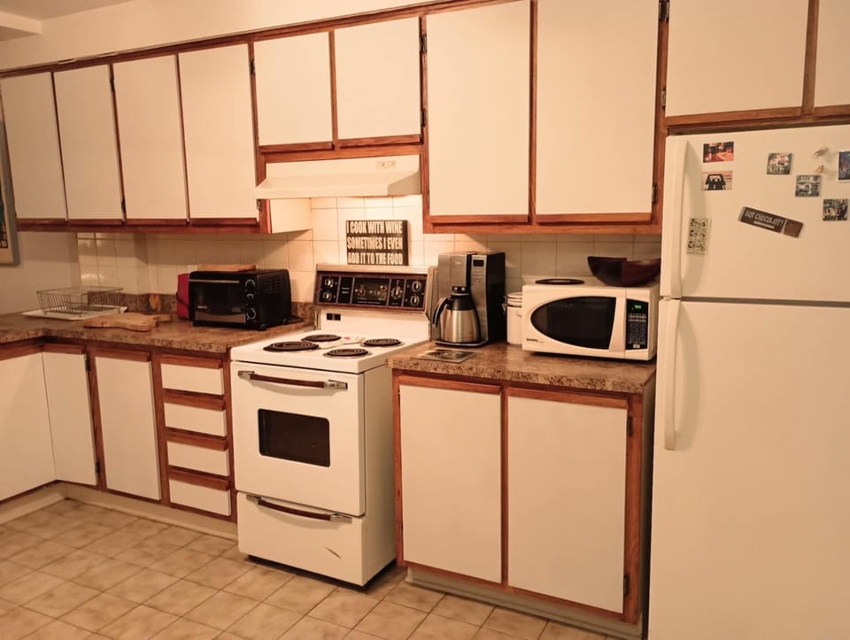 Fully equipped kitchen
