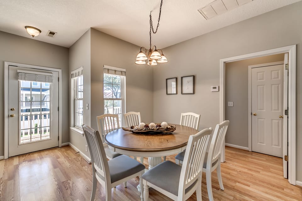 Breakfast & Dining next to kitchen and half bathroom