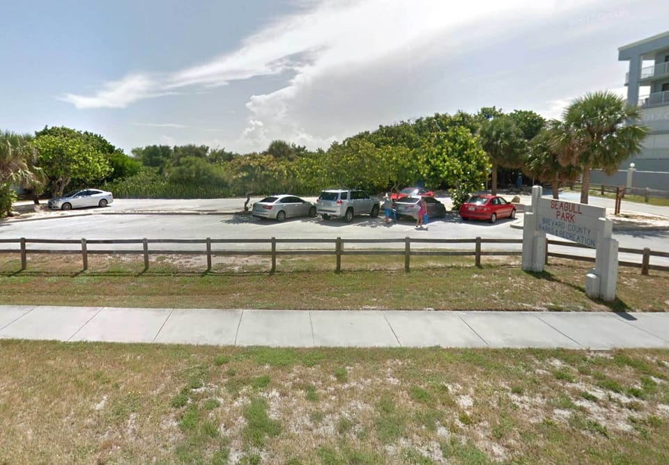 Seagull Park is the closest beach access to the house. 0.4miles,  7 min walk