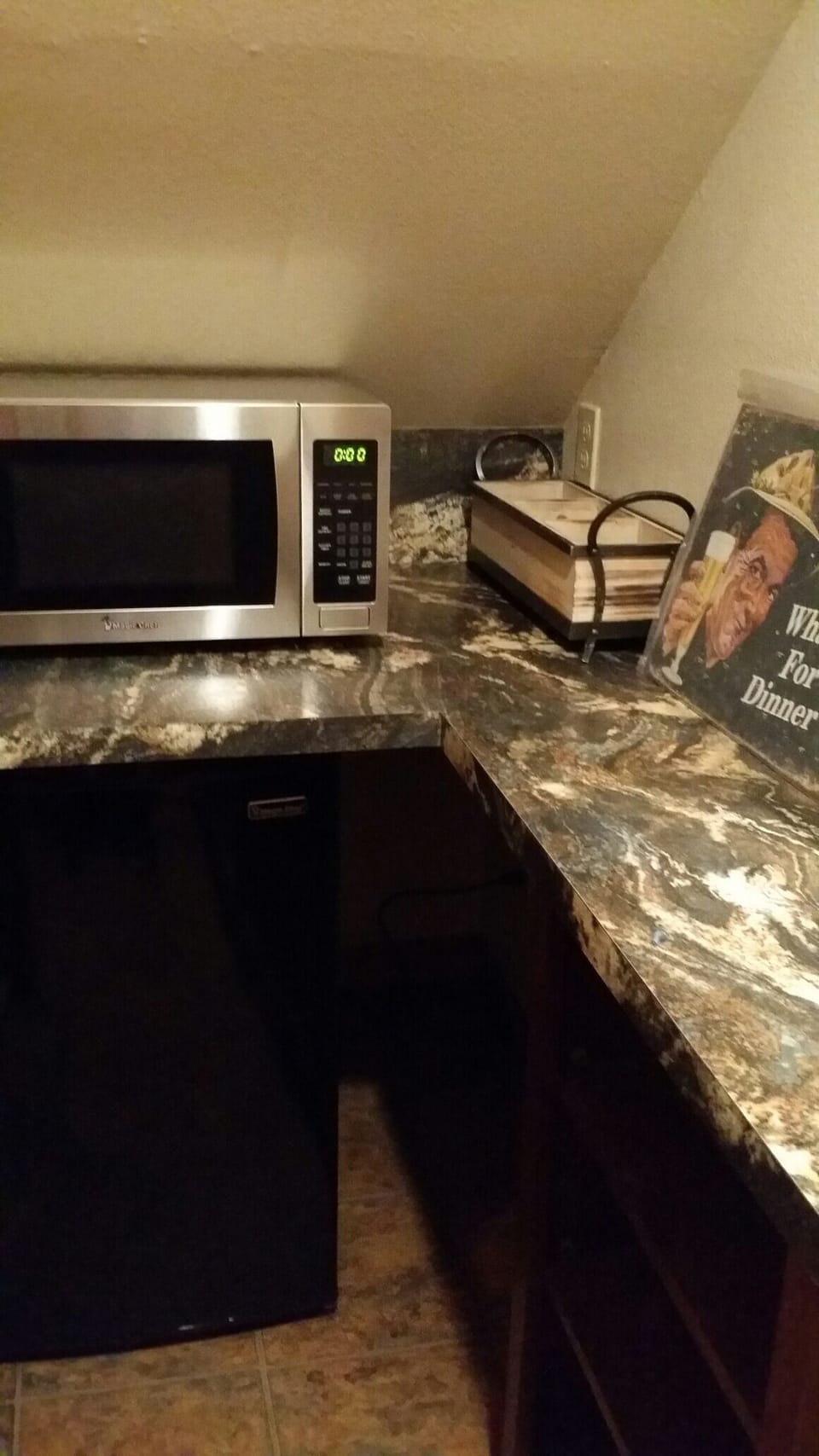 Mini-bar by pool room.
