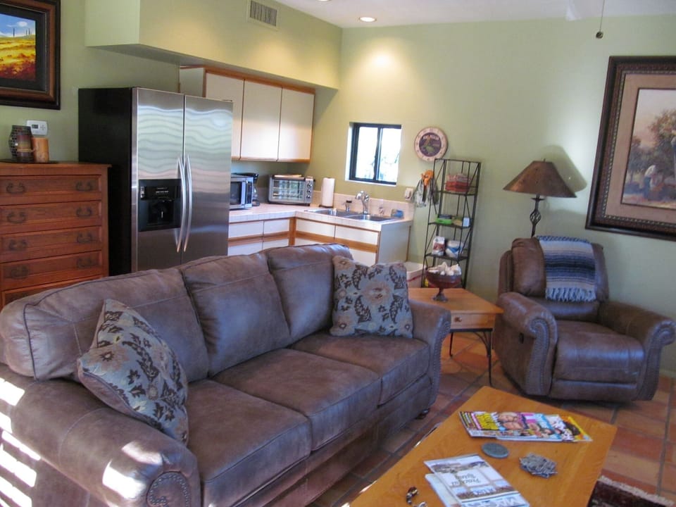 Kitchenette View 