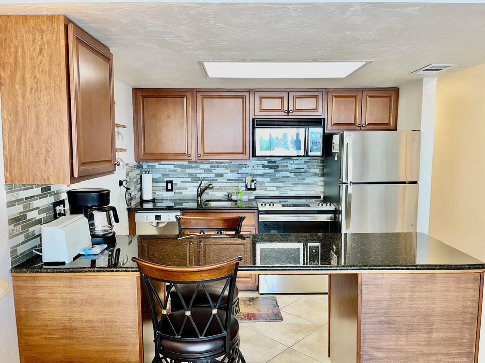 Full size kitchen 