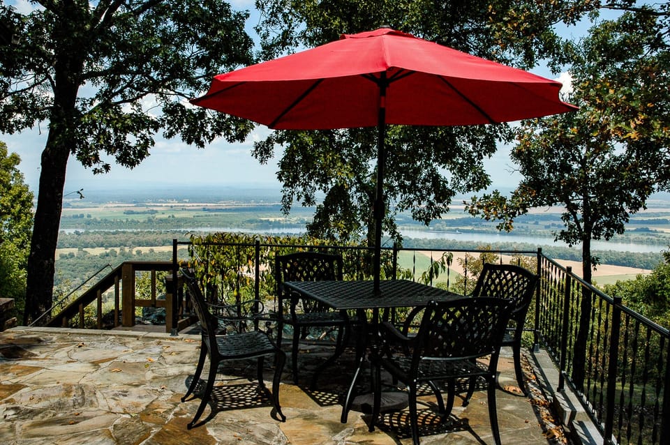 Another view of the patio w/o the cushions on chairs.
