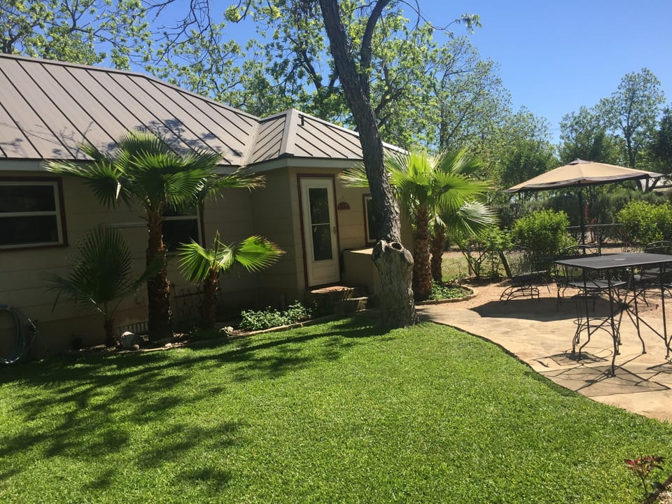 Back yard lovely patio