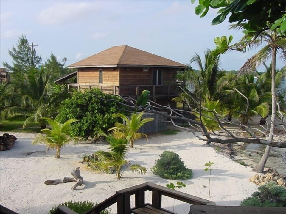 Great landscaping, great location with lot's to do and no pressure to do it