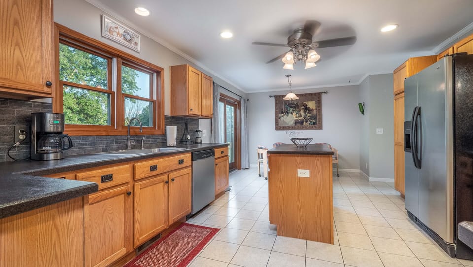 Spacious Kitchen