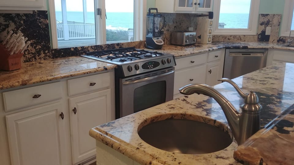 Additional Island Sink & Gas Stove Top Burners 