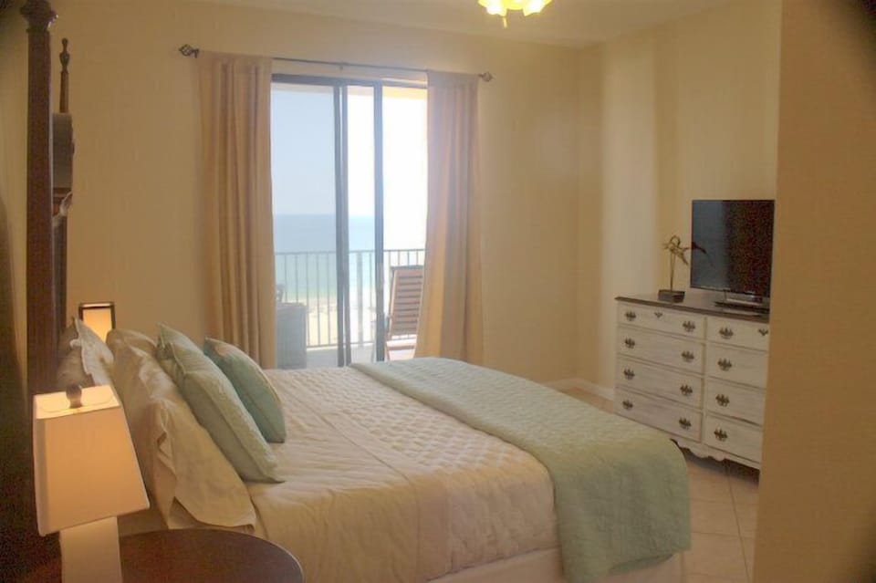 Master Bedroom, sliding doors that lead to balcony, gorgeous views of the gulf.
