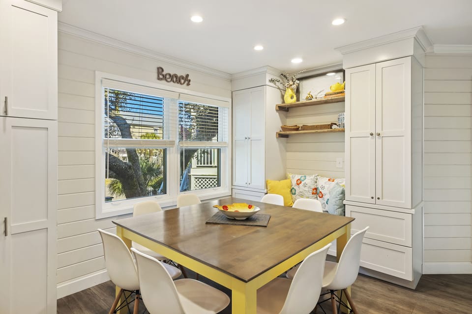 Eat-in kitchen table with reading nook